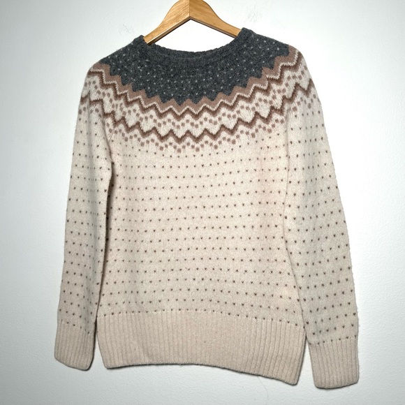 Women’s Fair Isles Style Fjallraven Övik Knit Sweater - Picture 3 of 9